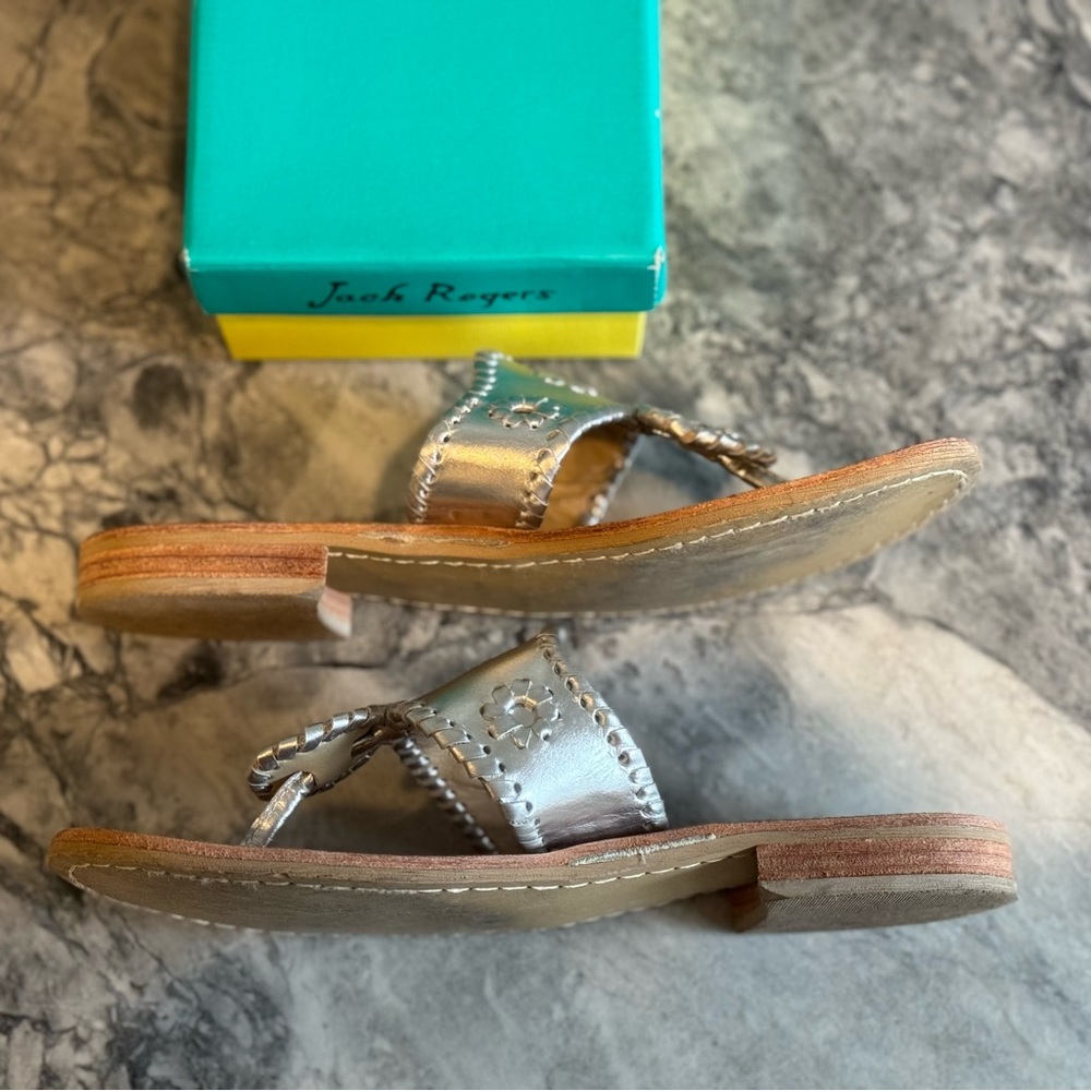 JACK ROGERS Silver Sandals *Excellent Condition* - Picture 4 of 5